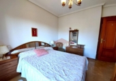 Chalet independiente con terreno en venta en la España, Ávila, ref: TR315929 foto