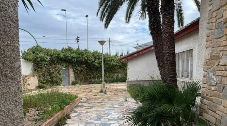 Alicante - Elche - 950m2