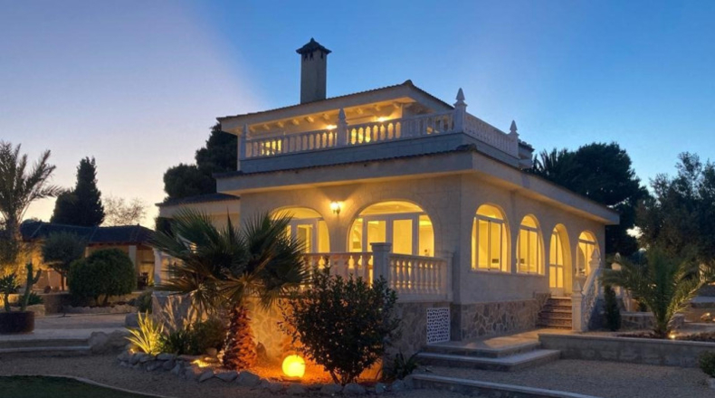 Alicante - Muchamiel - 2500m2