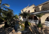 Chalet independiente con terreno en venta en la España, Elche, ref: TR385770 foto
