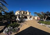 Chalet independiente con terreno en venta en la España, Elche, ref: TR385770 foto
