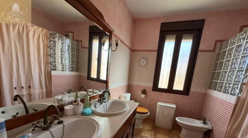 Sevilla - Dos Hermanas - 950m2
