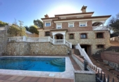 Xalet independent amb terreny en venda a la España, Benicàssim, ref.: TR156254 foto