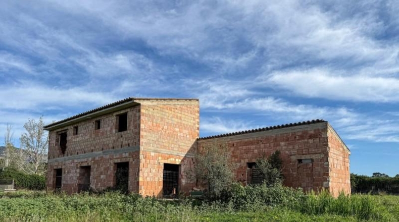 Balearic Islands - Selva - 15300m2