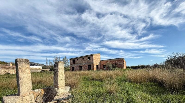 Balearic Islands - Selva - 15300m2