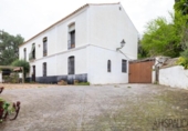 Chalet independiente con terreno en venta en la España, Málaga, ref: TR242720 foto