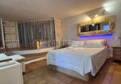 Casa de pueblo en venta en la España, Ibiza, ref: TR286789 foto
