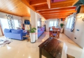 Chalet independiente con terreno en venta en la España, Olesa de Montserrat, ref: TR245604 foto