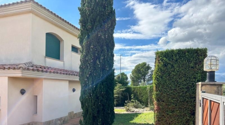Tarragona - la Sénia - 1056m2