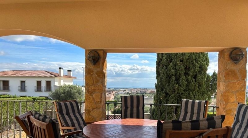 Tarragona - la Sénia - 1056m2