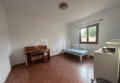 Отдельно стоящий дом с участком на продажу в городе Ciutadella de Menorca Фото