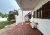 Отдельно стоящий дом с участком на продажу в городе Ciutadella de Menorca Фото
