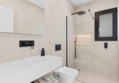 Отдельно стоящий дом с участком на продажу в городе Los Alcázares Фото