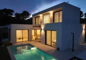 Chalet independiente con terreno en venta en la España, L'Alfàs del Pi, ref: TR182128 foto