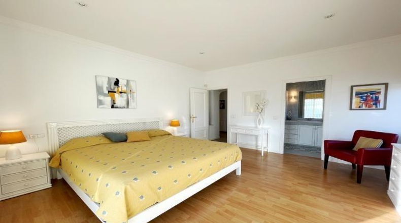 Жирона - Roses - 1099m2