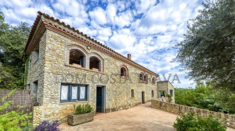 Gerona - Castelló d'Empúries - 744m2