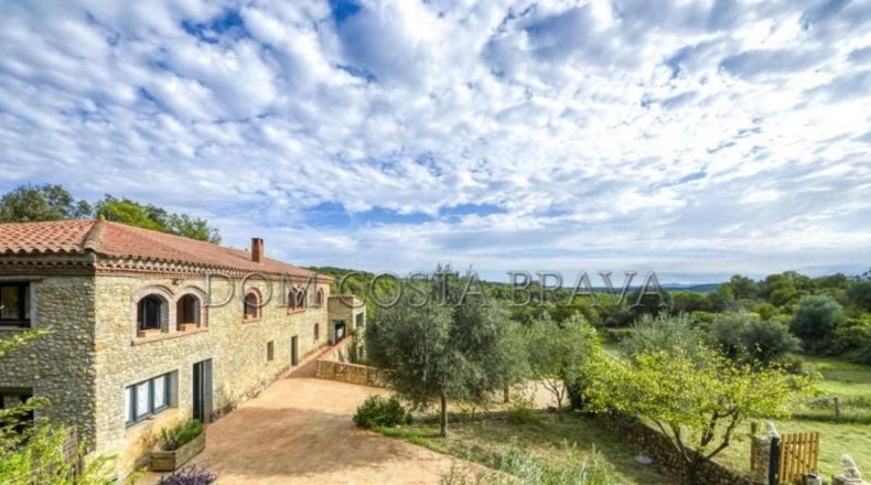 Gerona - Castelló d'Empúries - 744m2