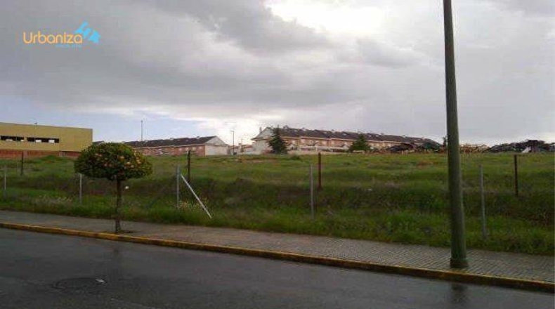 Badajoz - Mérida - 13397m2