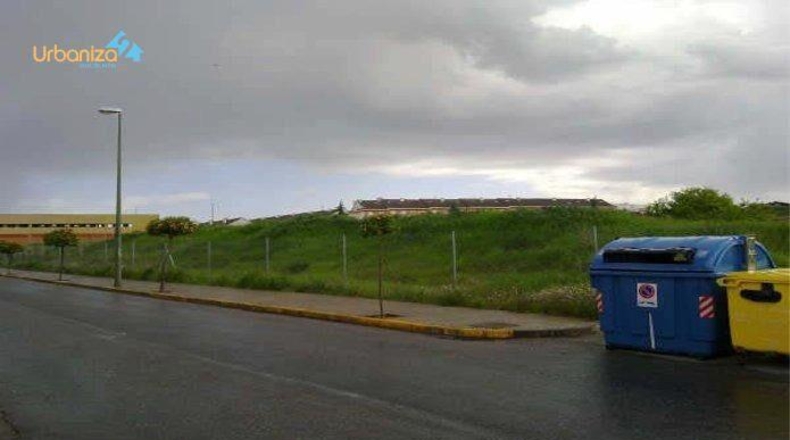 Badajoz - Mérida - 13397m2