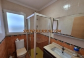 Отдельно стоящий дом с участком на продажу в городе Dénia Фото