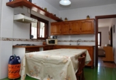 Chalet independiente con terreno en venta en la España, Málaga, ref: TR155990 foto