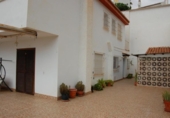 Chalet independiente con terreno en venta en la España, Málaga, ref: TR155990 foto