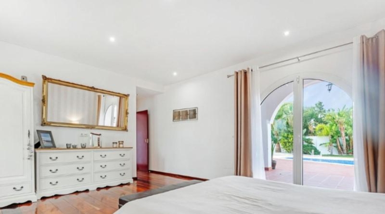 Alicante - Busot - 1264m2