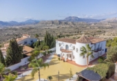 Chalet independiente con terreno en venta en la España, Busot, ref: TR225972 foto