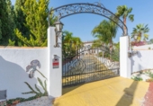 Chalet independiente con terreno en venta en la España, Busot, ref: TR225972 foto