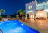 Chalet independiente con terreno en venta en la España, Busot, ref: TR225972 foto