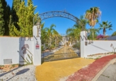 Chalet independiente con terreno en venta en la España, Busot, ref: TR353345 foto