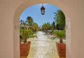 Chalet independiente con terreno en venta en la España, Busot, ref: TR353345 foto