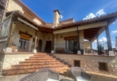 Chalet independiente con terreno en venta en la España, La Lastrilla, ref: TR180439 foto