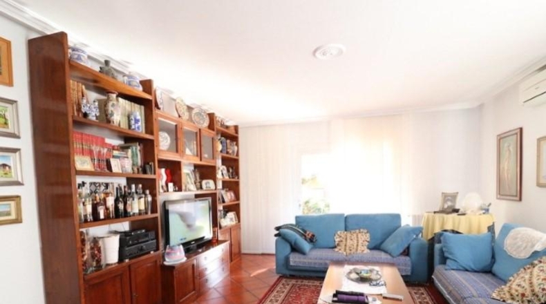 Alicante - Torrevieja - 1900m2