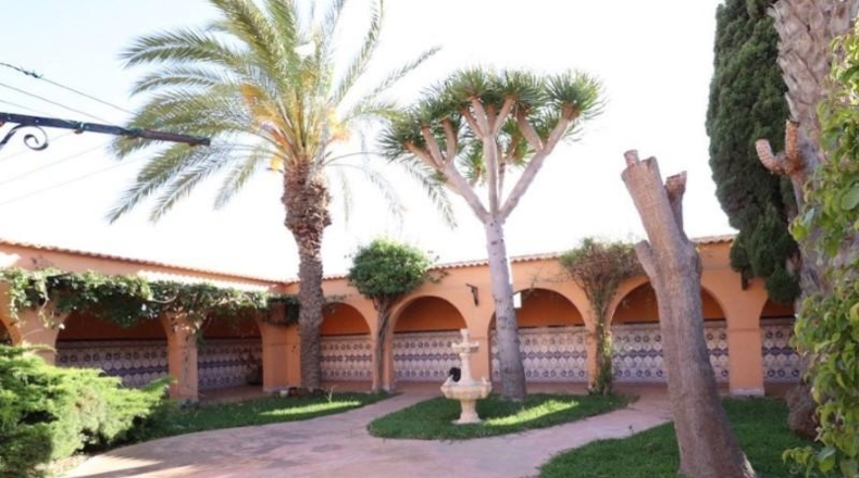 Alicante - Torrevieja - 1900m2