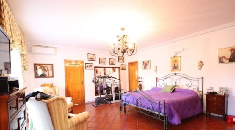 Alicante - Torrevieja - 1900m2