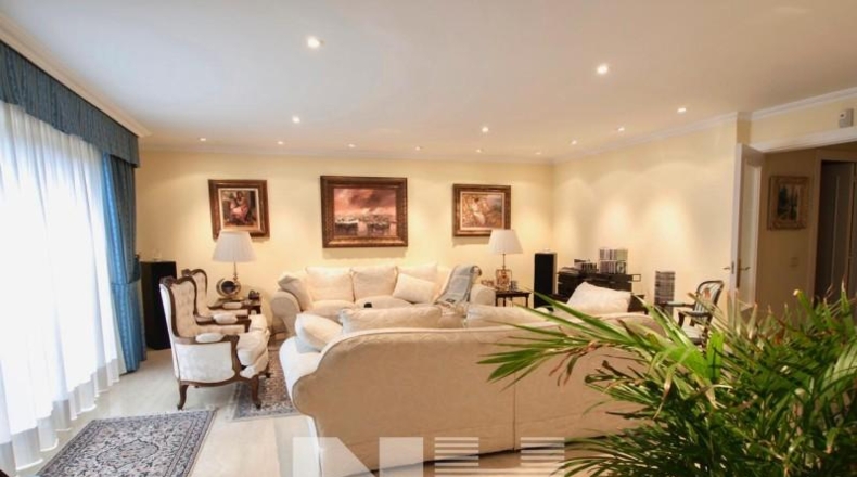 Comunidad de Madrid - Las Rozas de Madrid - 500m2