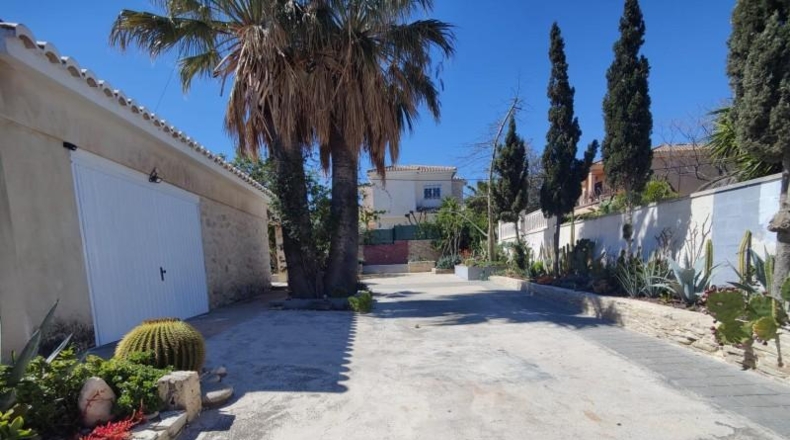Barcelona - Sant Joan Despí - 1527m2