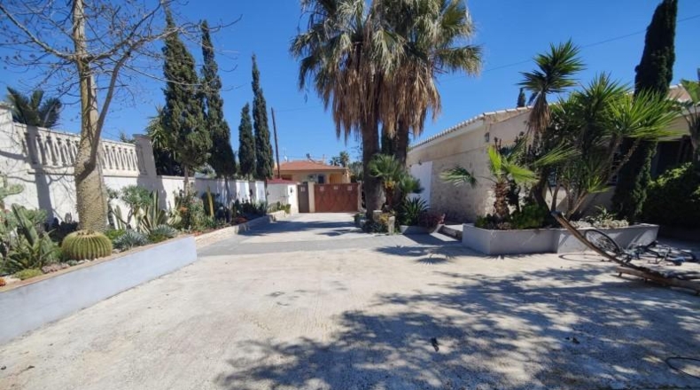 Barcelona - Sant Joan Despí - 1527m2