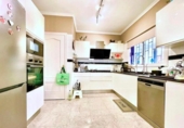 Chalet independiente con terreno en venta en la España, Arona, ref: TR345430 foto