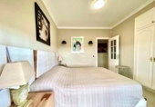 Chalet independiente con terreno en venta en la España, Arona, ref: TR345430 foto