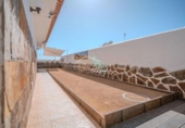 Chalet independiente con terreno en venta en la España, Arona, ref: TR345430 foto