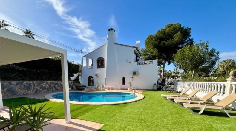Аликанте - Dehesa de Campoamor - 900m2