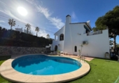 Chalet independiente con terreno en venta en la España, Orihuela, ref: TR341072 foto