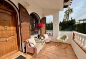 Chalet independiente con terreno en venta en la España, Orihuela, ref: TR341072 foto
