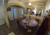 Отдельно стоящий дом с участком на продажу в городе Dénia Фото