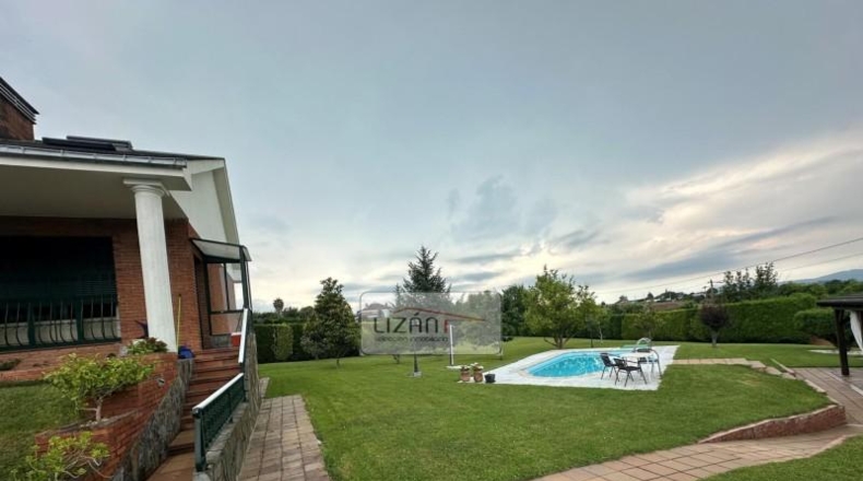 Астурия - Oviedo - 3200m2