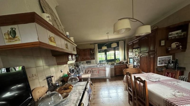 Астурия - Oviedo - 3200m2