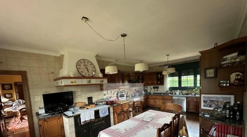 Астурия - Oviedo - 3200m2