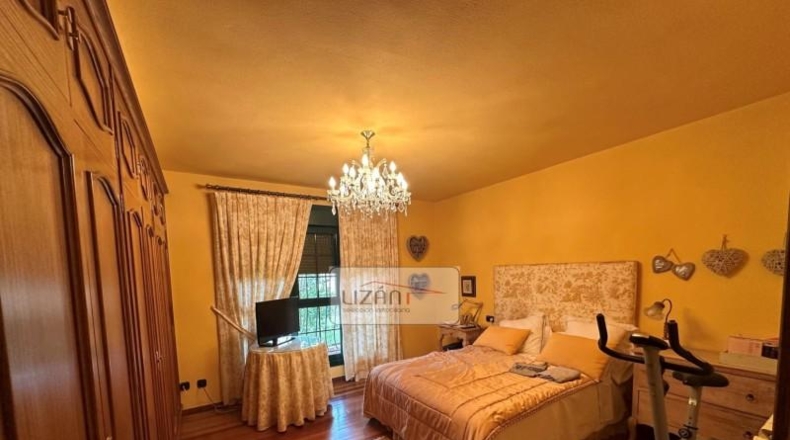 Астурия - Oviedo - 3200m2